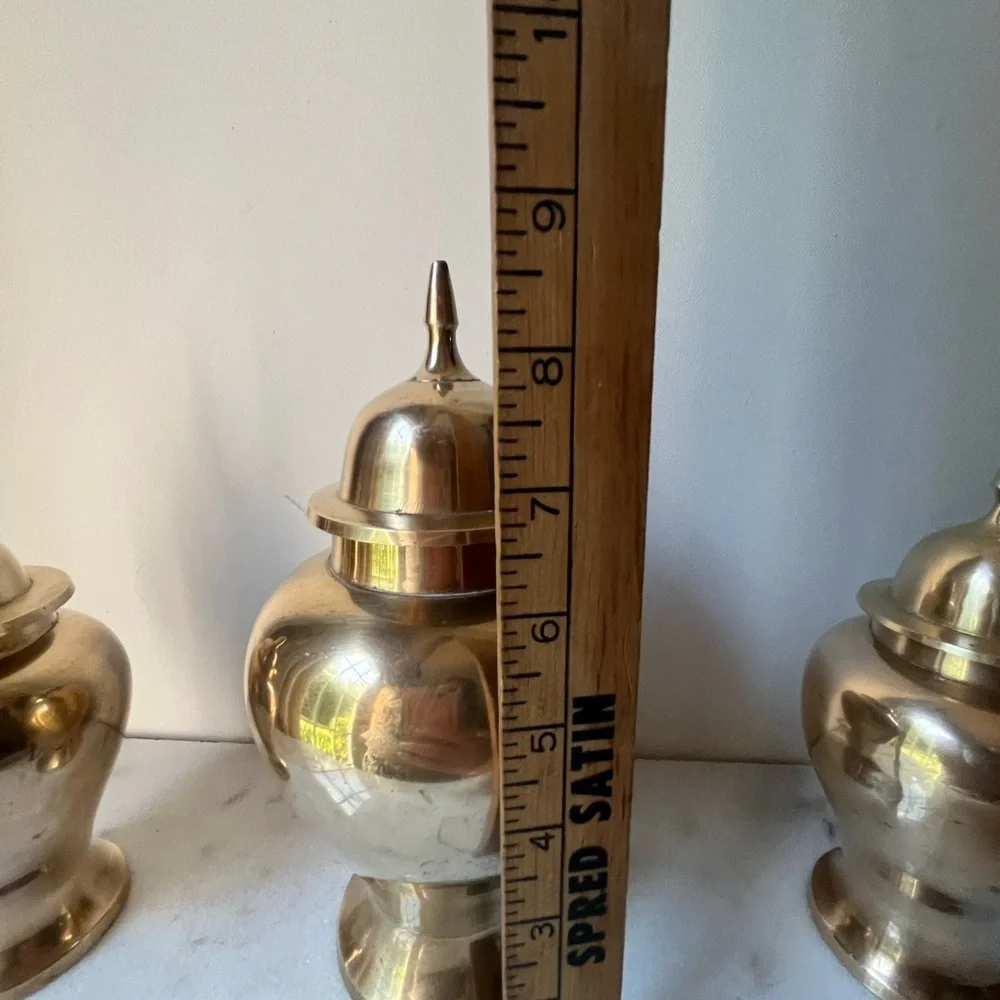 Set of 3 pcs Vintage Solid Brass Urns Vases Ginger Jars with Lids Made in India